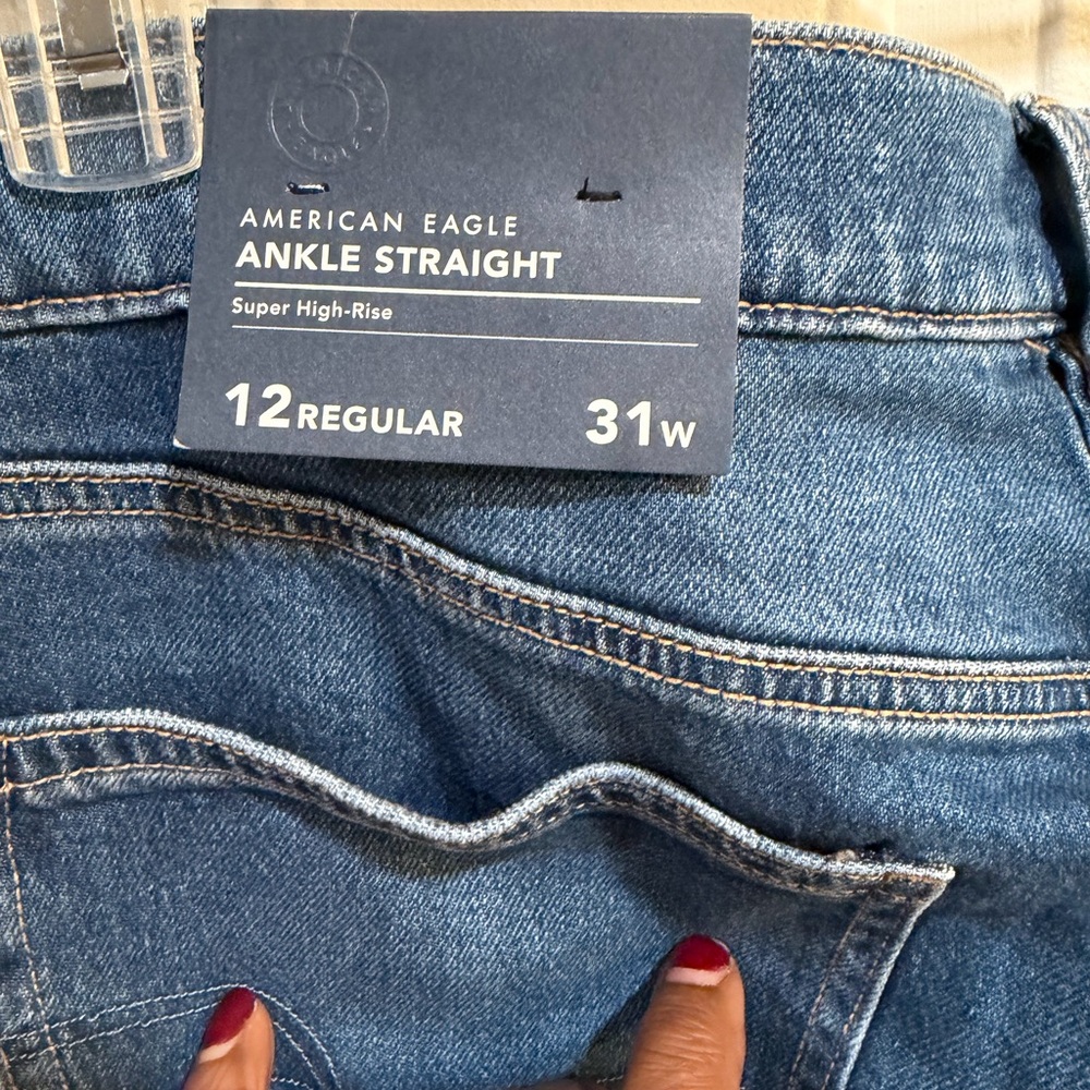 American Eagle Outfitters High-Rise Blue Denim Jeans with Front Seams - Picture 5 of 8